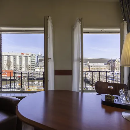 A-train 3* Amesterdão