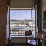 A トレイン ホテル 3*