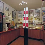 A トレイン ホテル 3*