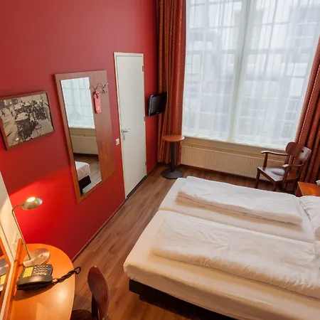Otel A-train